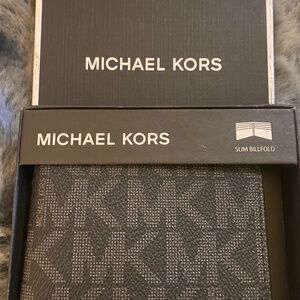 Man wallet